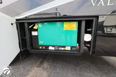 2027 Renegade Valencia 39FW photo 40