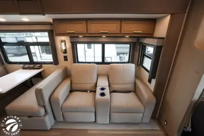 2027 Renegade Valencia 39FW photo 17