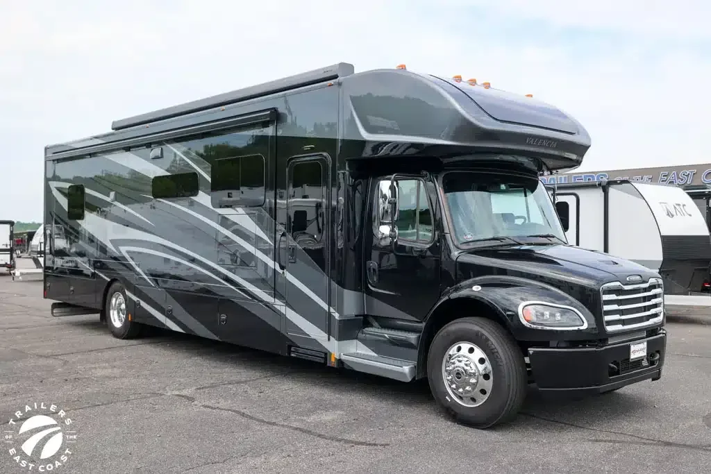 2027 Renegade Valencia 39FW exterior