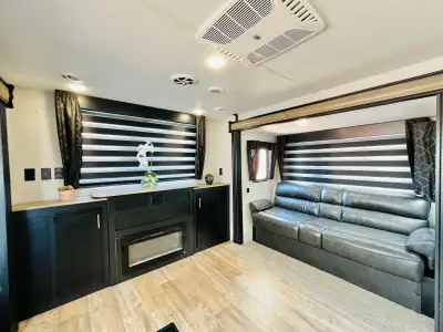 2022 Forest River CHEROKEE 306MM photo 18