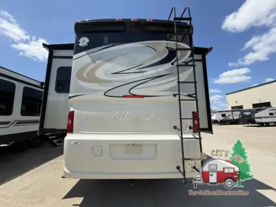 2015 Tiffin Motorhomes Allegro 35 QBA photo 6
