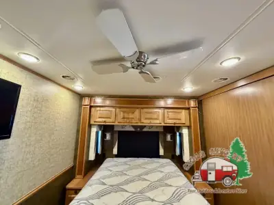 2015 Tiffin Motorhomes Allegro 35 QBA photo 27