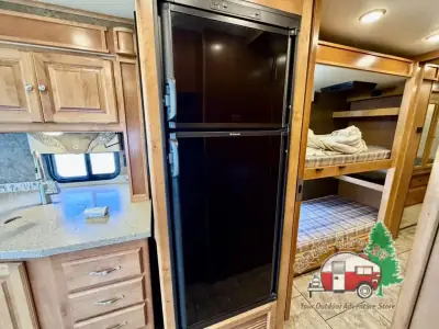 2015 Tiffin Motorhomes Allegro 35 QBA photo 20