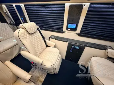 2023 Midwest Automotive Designs Business Class Standard photo 34