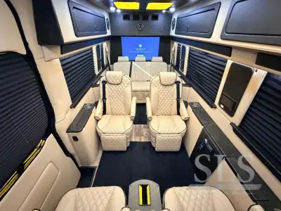 2023 Midwest Automotive Designs Business Class Standard photo 31