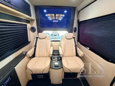 2023 Midwest Automotive Designs Business Class Standard photo 22