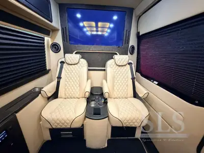 2023 Midwest Automotive Designs Business Class Standard photo 23