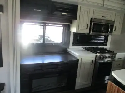2023 Jayco Pinnacle 32RLTS photo 11
