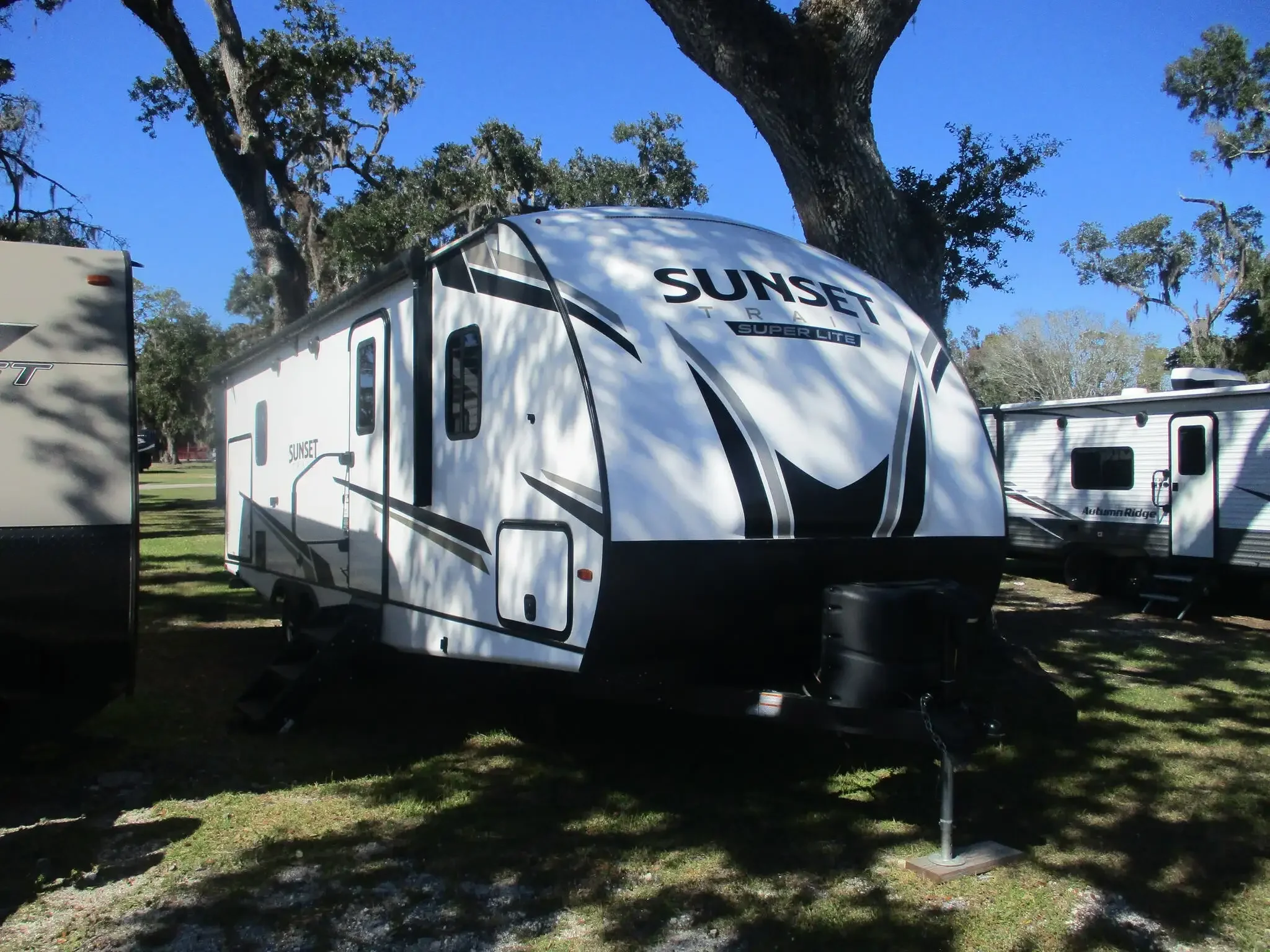 2023 Crossroads Sunset Trail Super Lite 253 ROB exterior