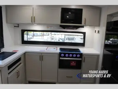 2027 Grand Design Imagine 2700BS photo 6