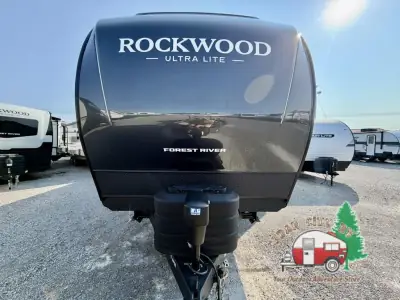 2027 Forest River Rockwood Ultra Lite 2711RK photo 4
