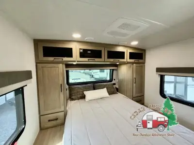 2027 Forest River Rockwood Mini Lite 2525RB photo 31