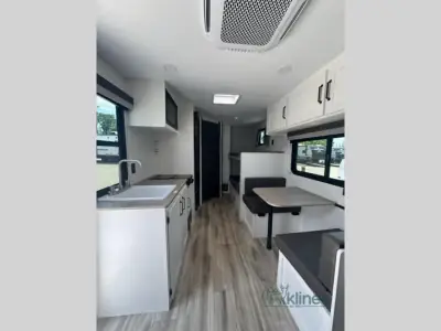 2027 Venture Sienna Lite 170BH photo 6