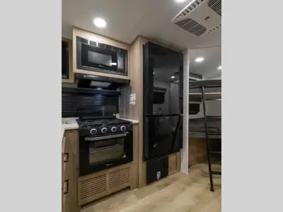 2027 Forest River Flagstaff Micro Lite 25BRDS photo 6