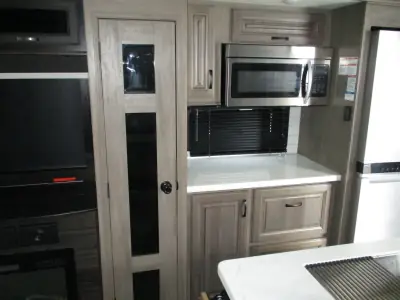 2023 Jayco North Point 340CKTS photo 7