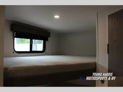 2026 Grand Design Transcend One 161DB photo 9