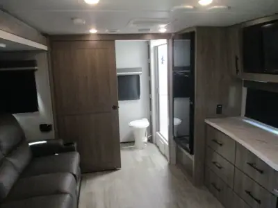 2023 Grand Design Imagine XLS 22RBE photo 13