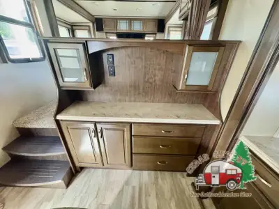 2017 Grand Design Solitude 375RES photo 25