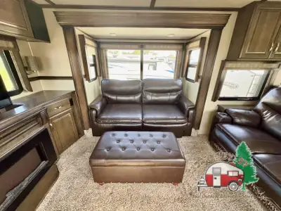 2017 Grand Design Solitude 375RES photo 21