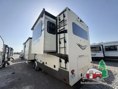 2017 Grand Design Solitude 375RES photo 4