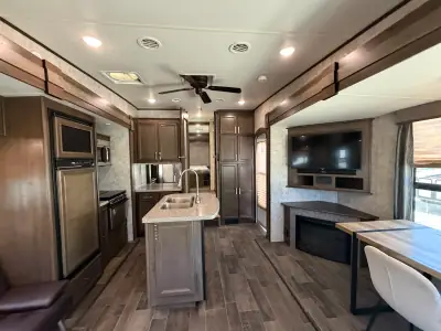 2018 Highland Ridge OPEN RANGE ROAMER RT316RLS