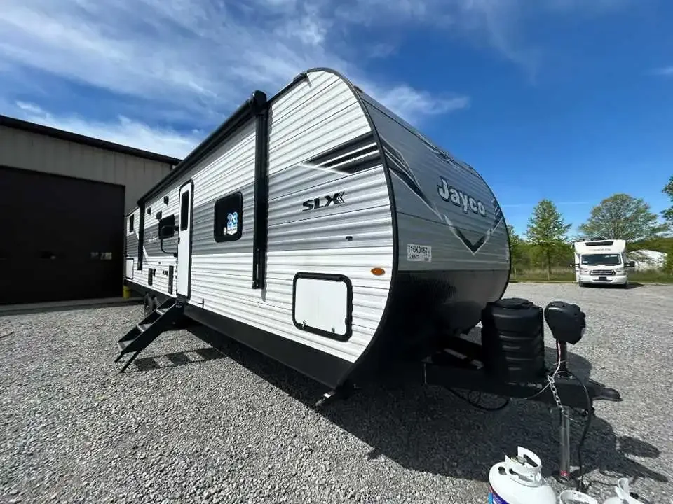 2026 Jayco Jay Flight SLX 325BHT exterior
