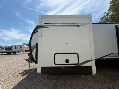 2022 Palomino SOLAIRE 304RKDS photo 43