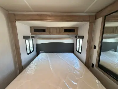 2022 Palomino SOLAIRE 304RKDS photo 36