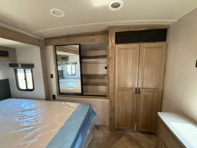 2022 Palomino SOLAIRE 304RKDS photo 39