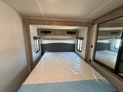 2022 Palomino SOLAIRE 304RKDS photo 19