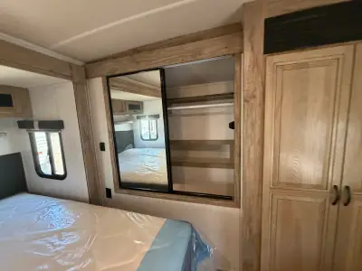 2022 Palomino SOLAIRE 304RKDS photo 38