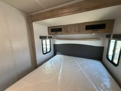 2022 Palomino SOLAIRE 304RKDS photo 37