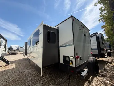 2022 Palomino SOLAIRE 304RKDS photo 48