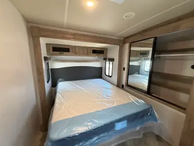 2022 Palomino SOLAIRE 304RKDS photo 35