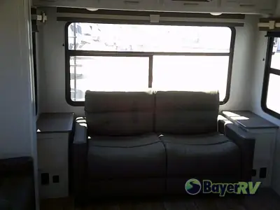2022 Dutchmen Astoria 2993RLF photo 22