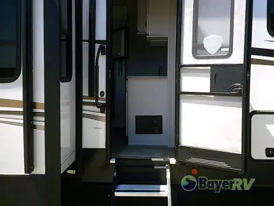 2022 Dutchmen Astoria 2993RLF photo 20