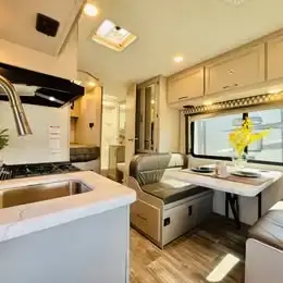 2024 Thor Motor Coach FOUR WINDS 22E photo 12