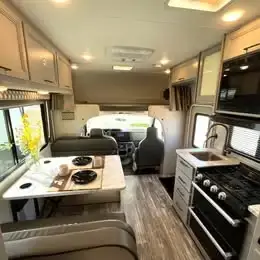 2024 Thor Motor Coach FOUR WINDS 22E photo 11
