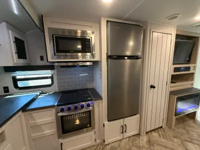 2023 Palomino PUMA 31FKRK photo 20