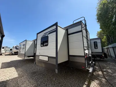 2023 Palomino PUMA 31FKRK photo 7