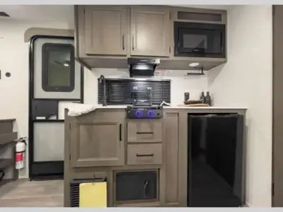 2026 Grand Design Transcend One 151BH photo 15