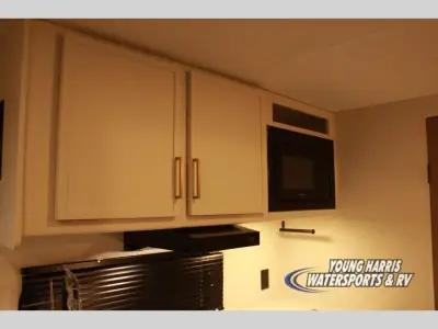 2026 Grand Design Transcend One 151BH photo 9