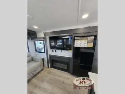 2026 Forest River Rockwood Ultra Lite 2906RL photo 14