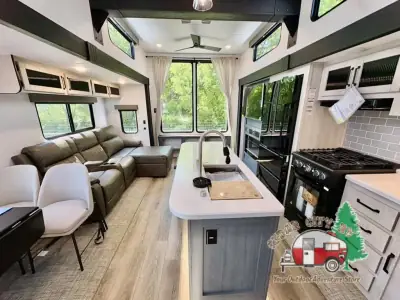 2026 Forest River Puma Vista 422LFT photo 11