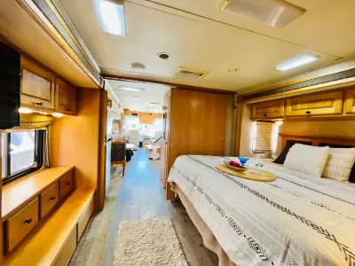 2007 Monaco Knight 40DFT photo 20