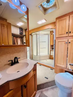 2007 Monaco Knight 40DFT photo 17