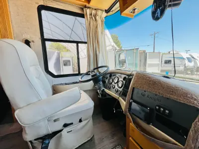 2007 Monaco Knight 40DFT photo 21