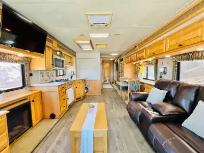 2007 Monaco Knight 40DFT photo 11