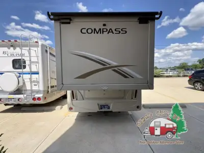 2018 Thor Motor Coach Compass 23TR photo 5