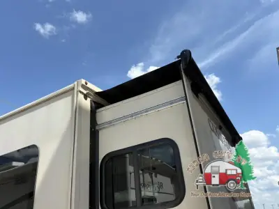 2018 Thor Motor Coach Compass 23TR photo 9